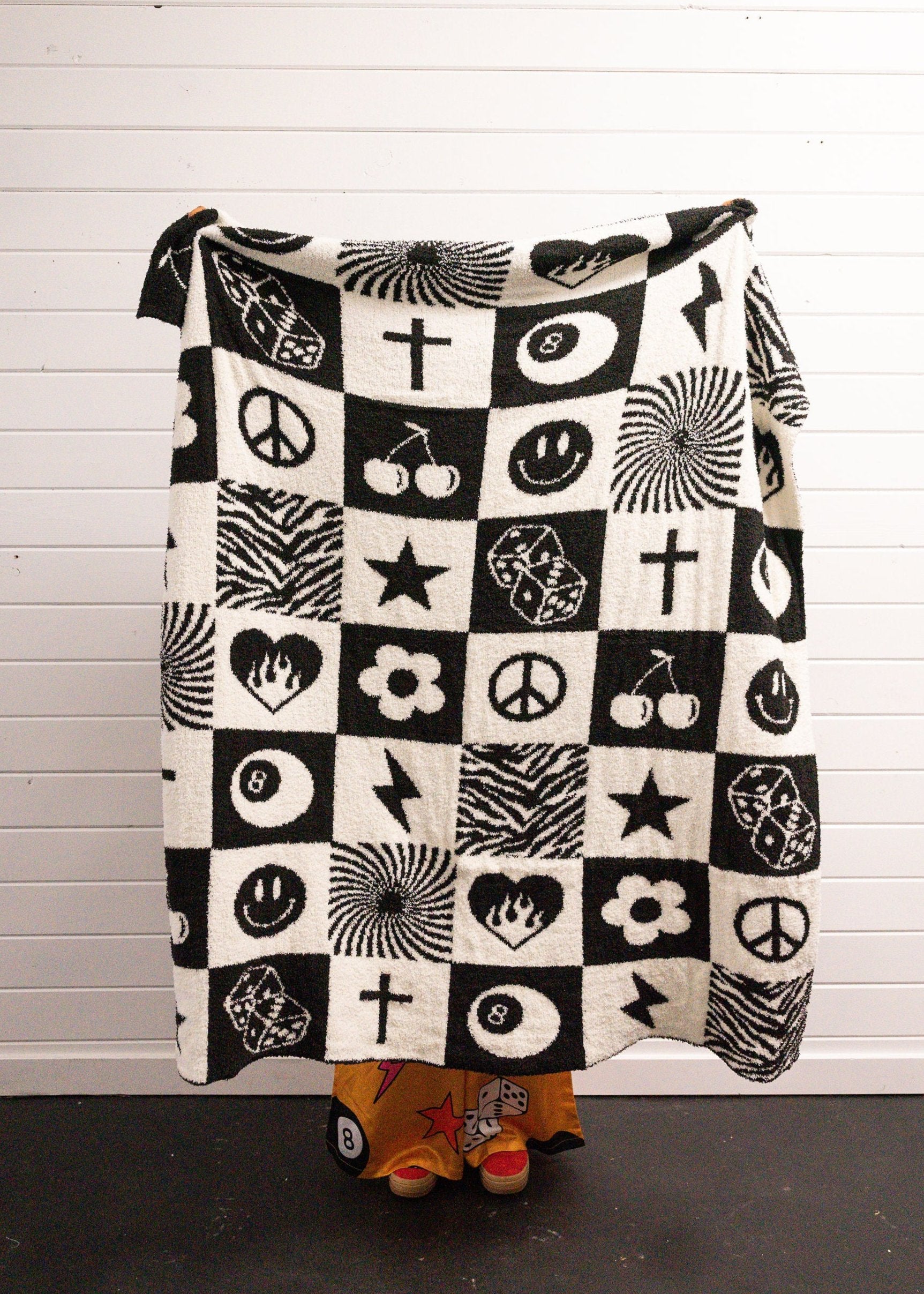 Cool Girl Blanket Emyave™ Home (Microfiber 50" x 70")