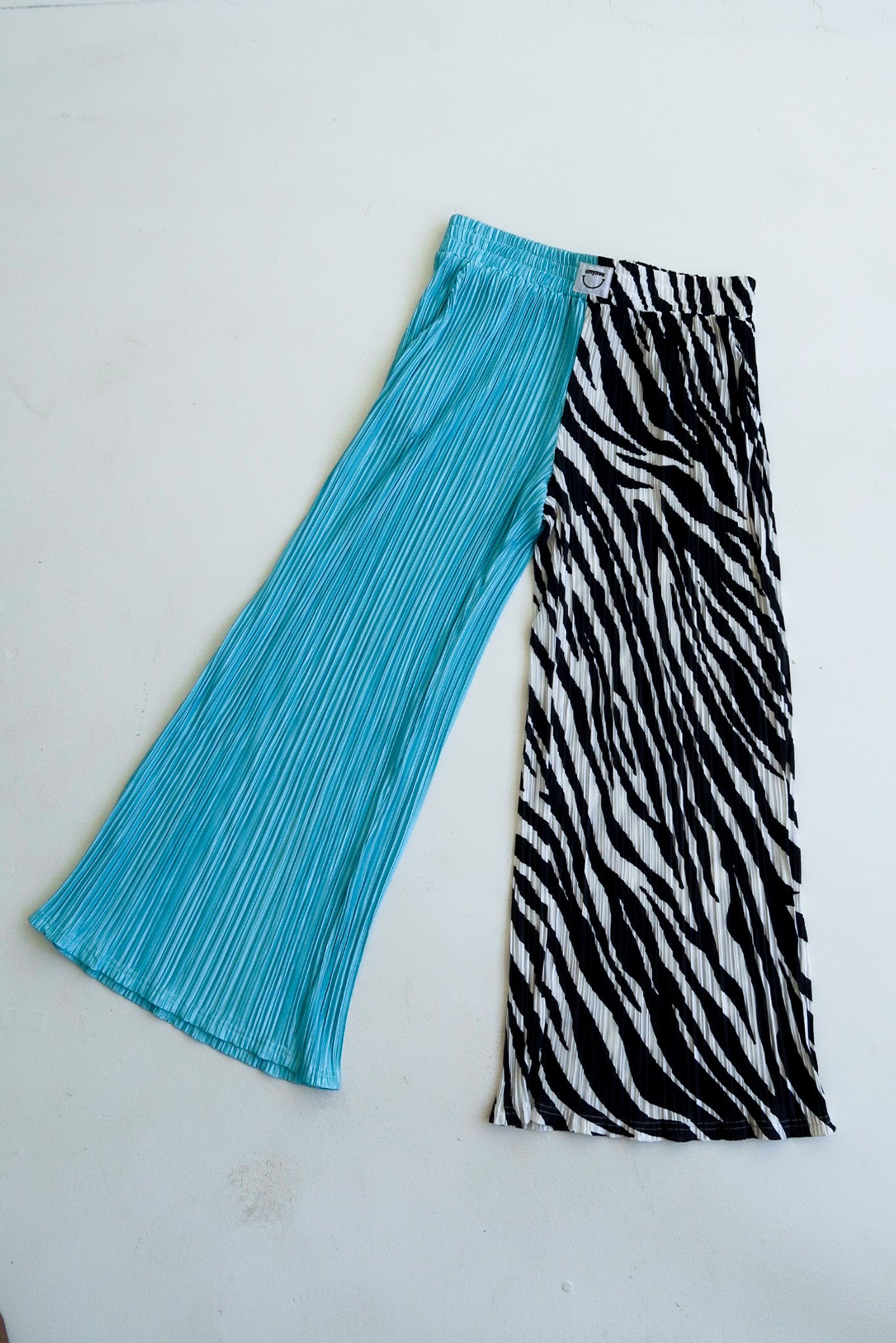 Zebra Split Plissé Pants