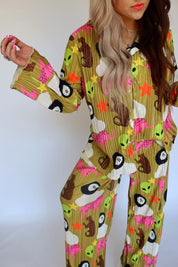 **PRE-ORDER: ships by 8/29** We Come in Peace Plissé Set **RESTOCKED**
